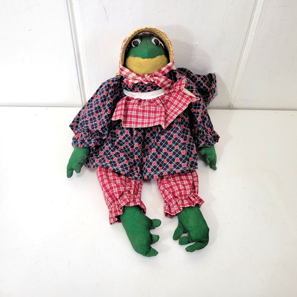 Mr. and Mrs. Frog Folk Dolls Handmade Vintage - Picture 2 of 6